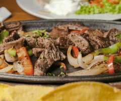 Diced Picanha with Vegetables and Pasta